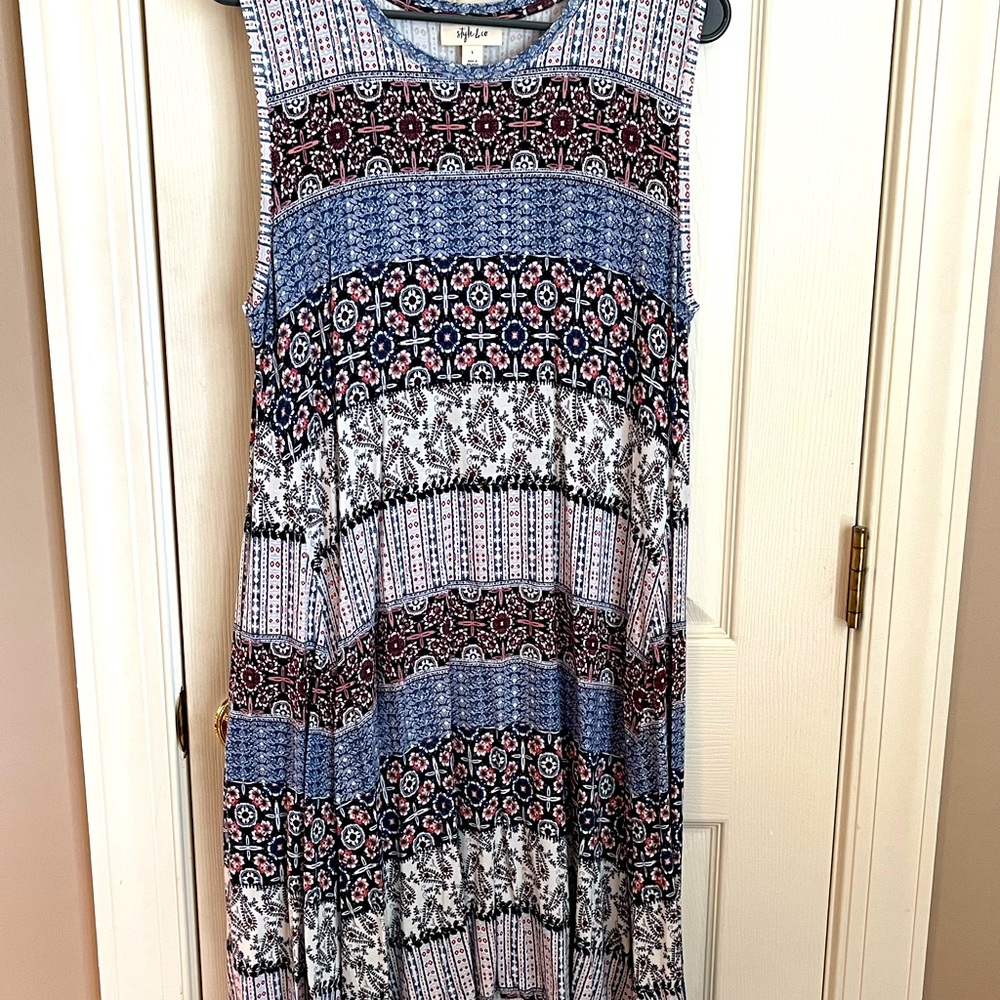 Dress - Picture 5 of 5